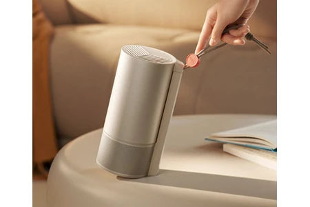 Vidéoprojecteur Xgimi pack MoGo 3 Pro, Full HD, 450 lumens, Google TV + pied avec batterie intégrée de 2h30 d’autonomie.