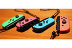 Console Nintendo Switch Nintendo avec paire de Joy-Con Rouge et Bleu Neon V3